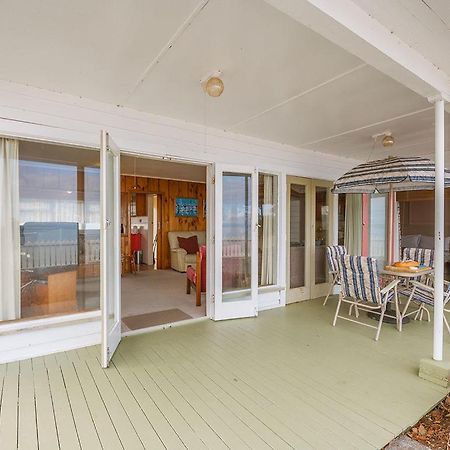Lake Edge Cottage - Waitahanui Holiday Home Eksteriør billede