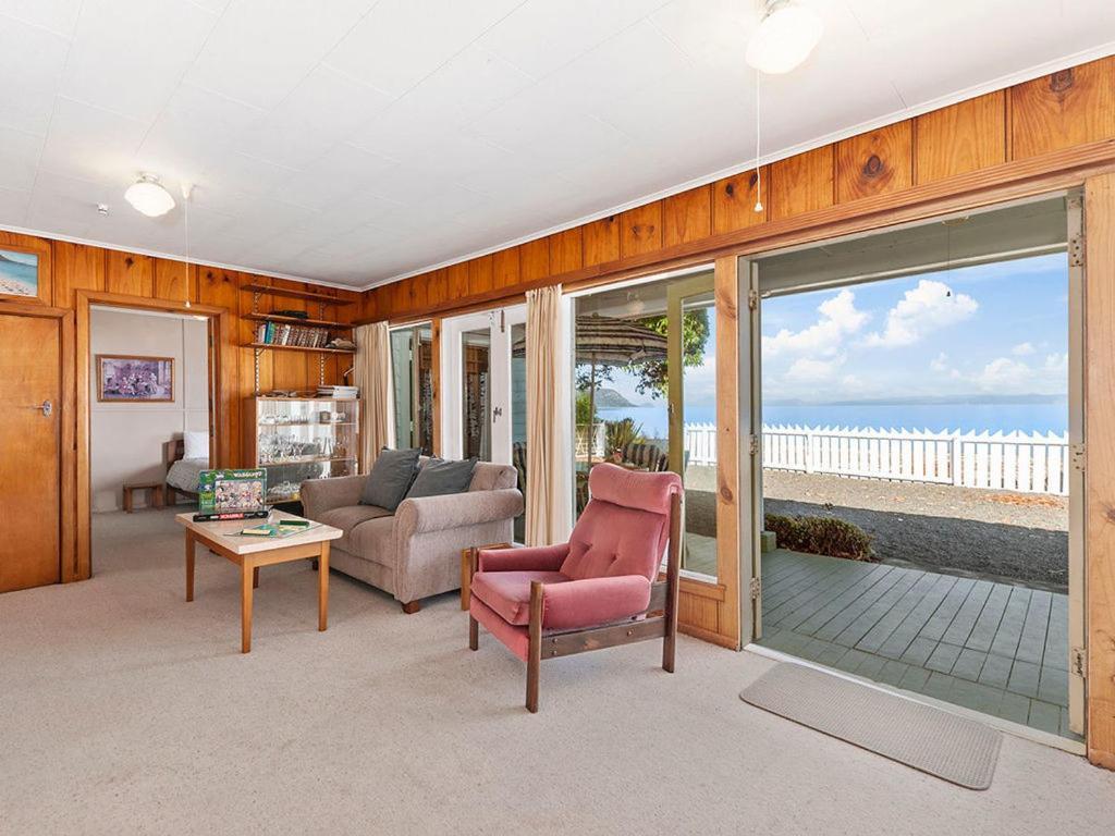 Lake Edge Cottage - Waitahanui Holiday Home Eksteriør billede